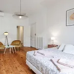 Elegant And Spacious 2 Bedroom In Center Appartamento Mentone