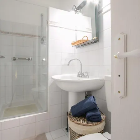 Lägenhet Center - Elegant & Spacious 2br Menton