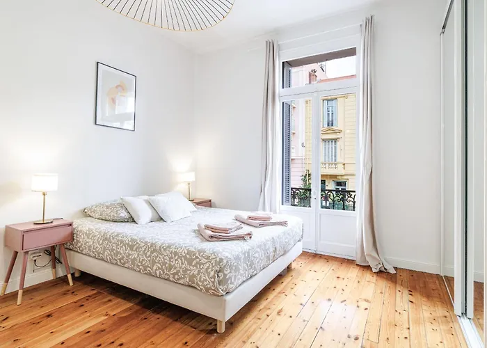 Center - Elegant&spacious 2br *