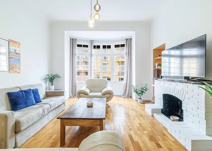 Center - Elegant&spacious 2br *