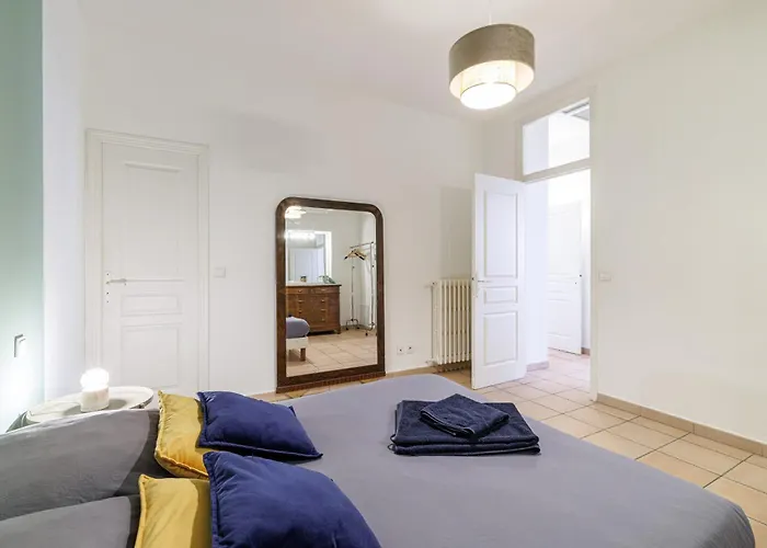 公寓 Elegant And Spacious 2 Bedroom In Center 芒通