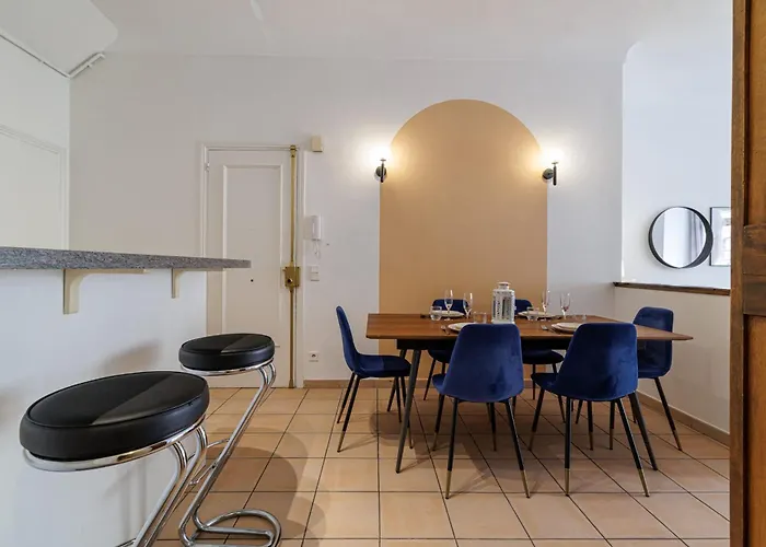 Elegant And Spacious 2 Bedroom In Center 公寓 芒通